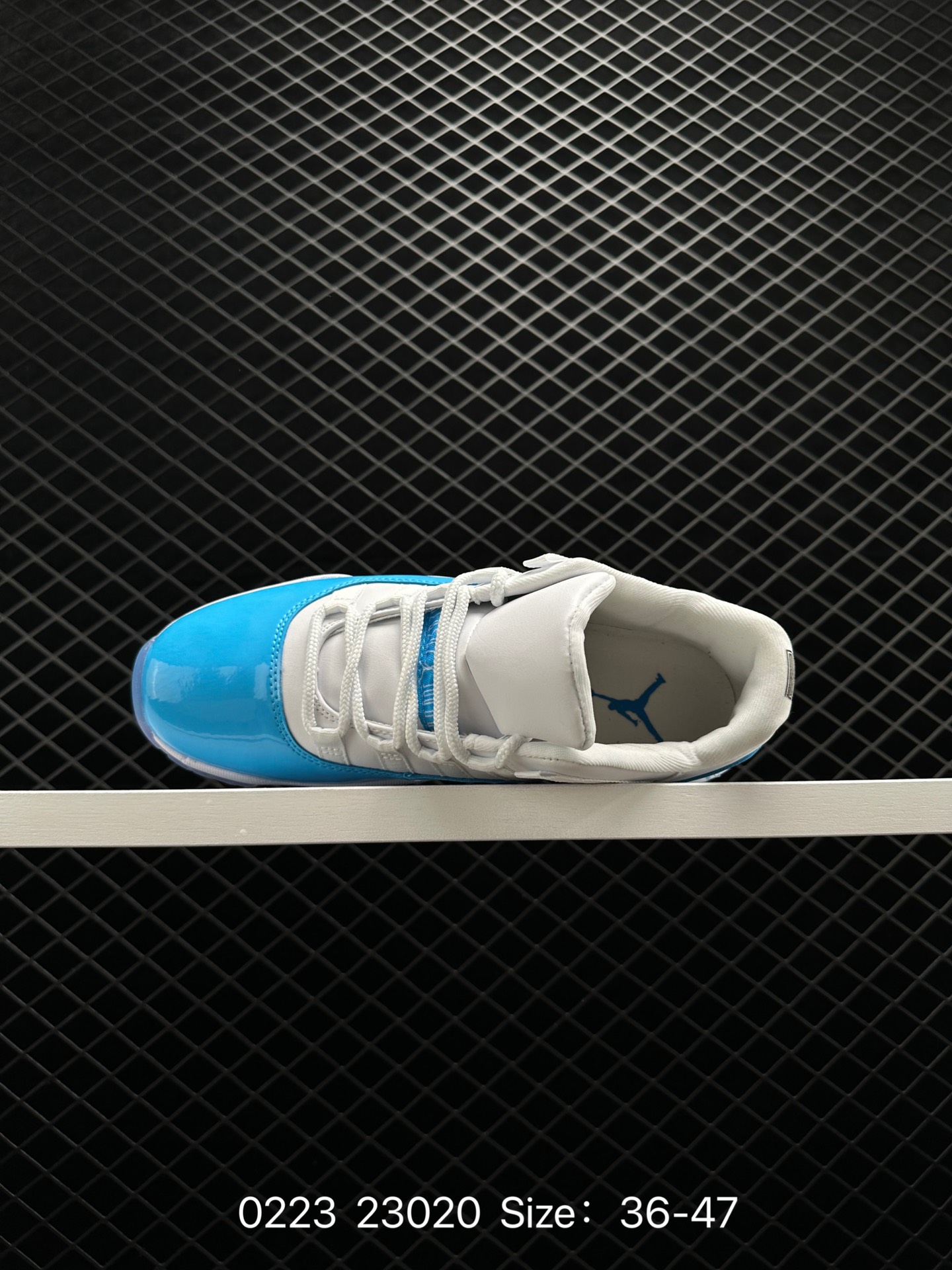 Air Jordan 11 Low “Legend Blue”